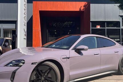 Porsche Taycan 2.100 km 135.600 € Sindelfingen 71065