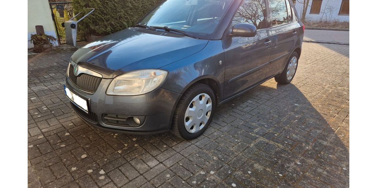 Skoda Fabia 136.028 km 3.300 &euro; Paunzhausen 85307