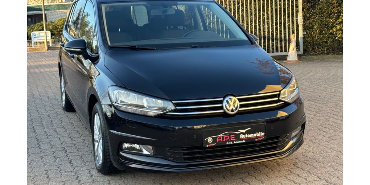 VW Touran 93.000 km 19.700 &euro; Norderstedt 22848