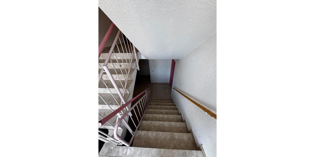 Etagenwohnung Zwickau Auerbach - 3 Zimmer, 70 m&sup2;, 95.000&euro; | Angebot:27455237