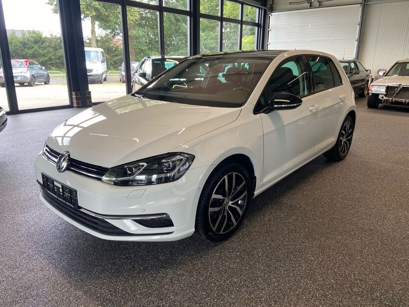 VW Golf 117.363 km 17.850 € Voltlage 49599