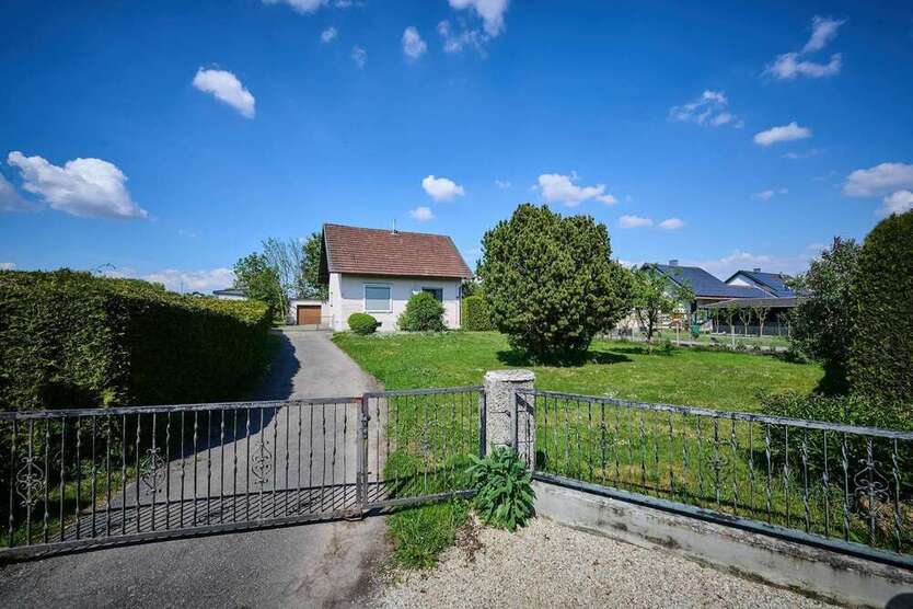 Haus zum Kaufen in Landau an der Isar 229.000 € 98.2 m²