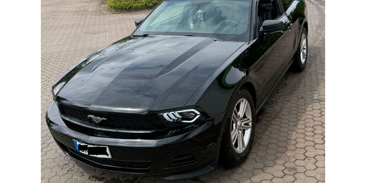 Ford Mustang 156.720 km 12.000 &euro; Bad Dürrenberg 06231