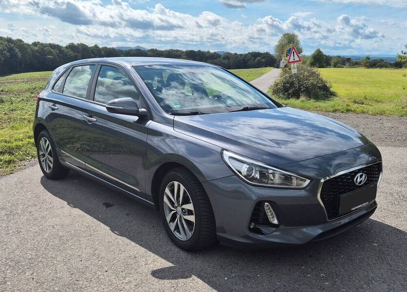 i30