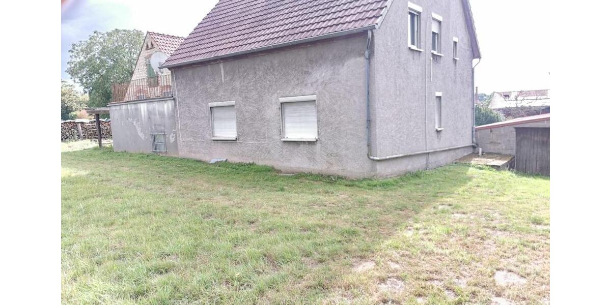 Resthofstelle mit großzügigen Nebengebäuden in Ortsrandlage zimmer