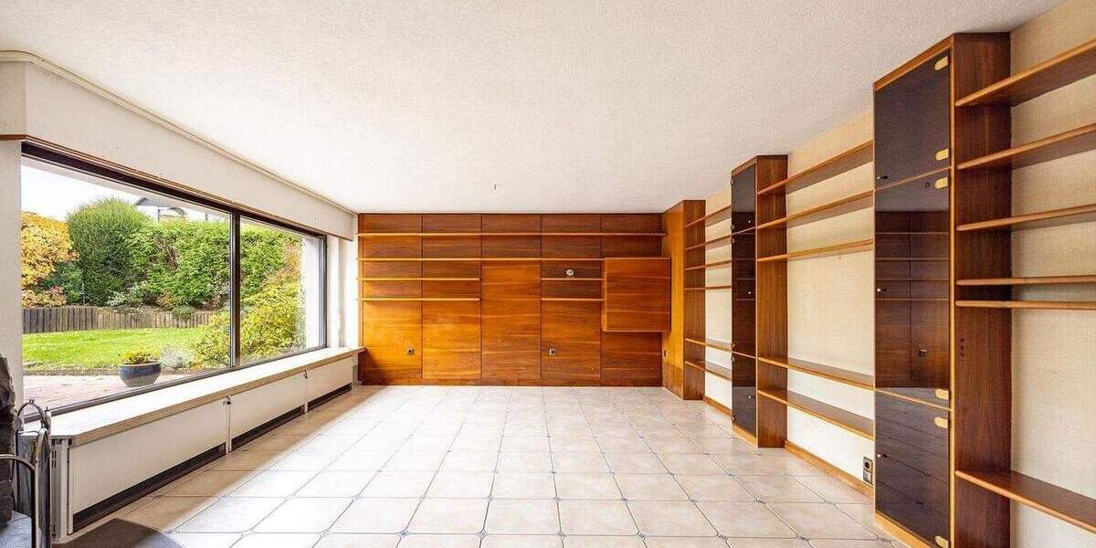 Winkelbungalow mit Einlieger, Doppelgarage, Photovoltaik und schönem Garten 6 zimmer