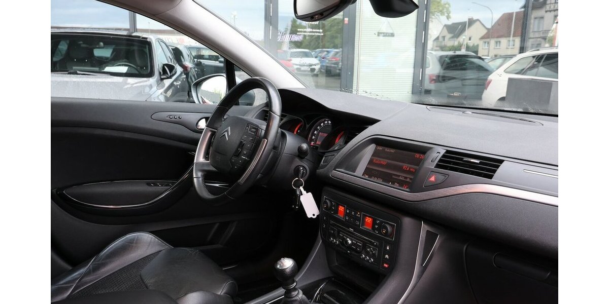 Citroen C5 2.0 HDI EXCLUSIVE / LEDER / NAVI+ 180.000 km 4.402 &euro; Hamm 59077