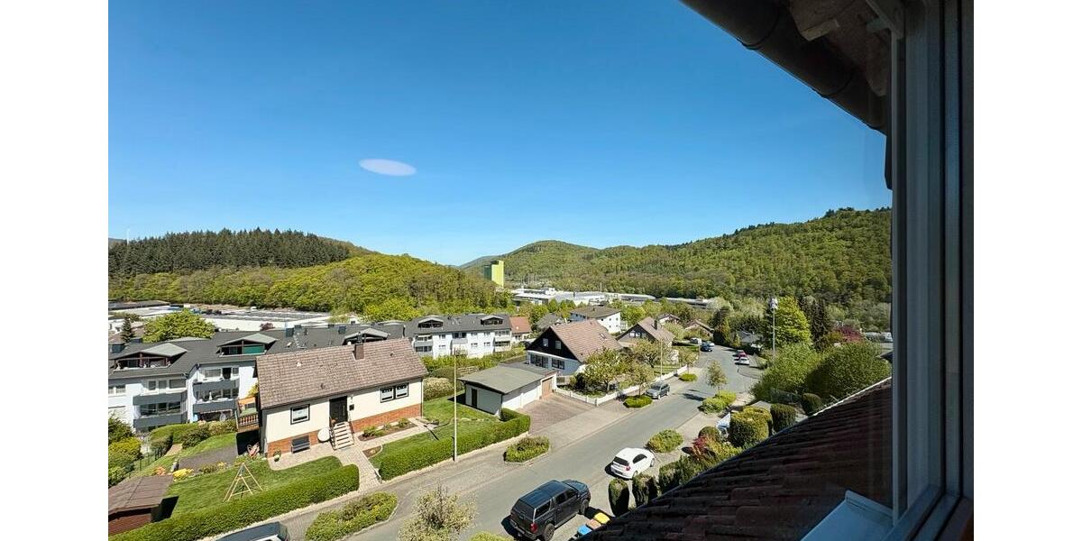 Dachgeschoßwohnung Dillenburg - 4 Zimmer, 94 m&sup2;, 215.000&euro; | Angebot:26402904