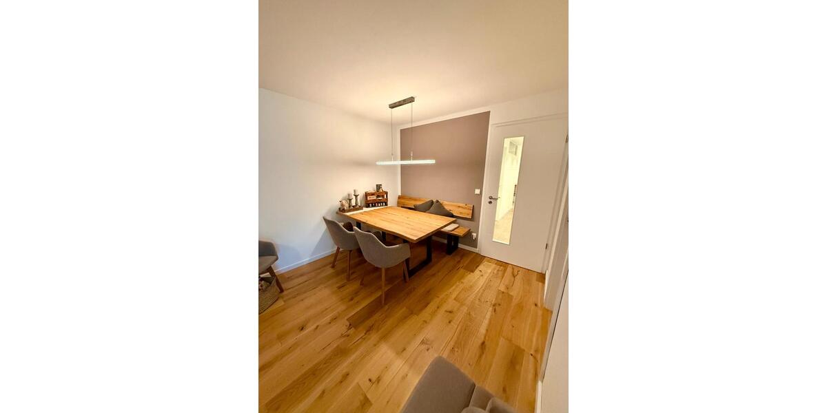 Dachgeschoßwohnung Augsburg Lechhausen - 3 Zimmer, 84 m&sup2;, 430.000&euro; | Angebot:27190864