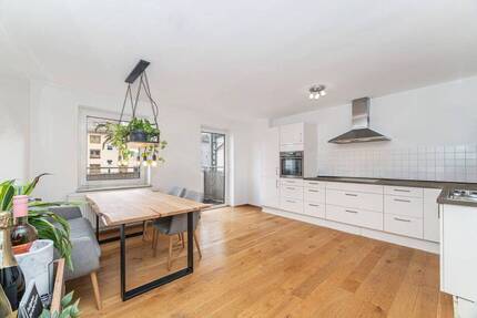 Wohnung München Altstadt-Lehel - 4 Zimmer, 111 m&sup2;, 998.000&euro; | Angebot:26343540