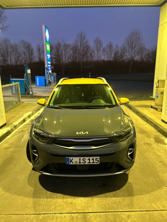 Kia Stonic 31.000 km 19.150 € Anhausen 56584