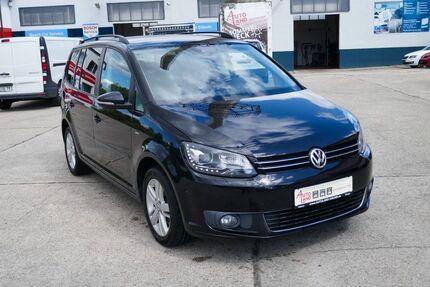 VW Touran 136.000 km 9.990 &euro; Döbeln 04720