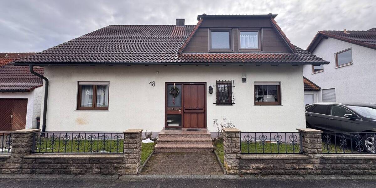 Etagenwohnung Crailsheim - 4 Zimmer, 93 m&sup2;, 800&euro; | Angebot:26694543