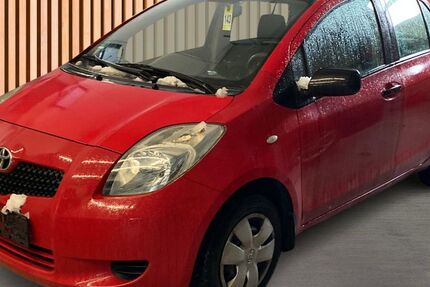 Toyota Yaris 158.545 km 2.980 &euro; Dresden 01328