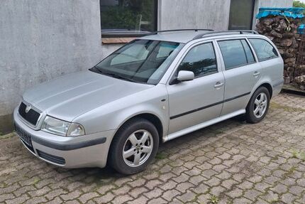 Skoda Octavia 201.000 km 950 &euro; Wallsbüll 24980