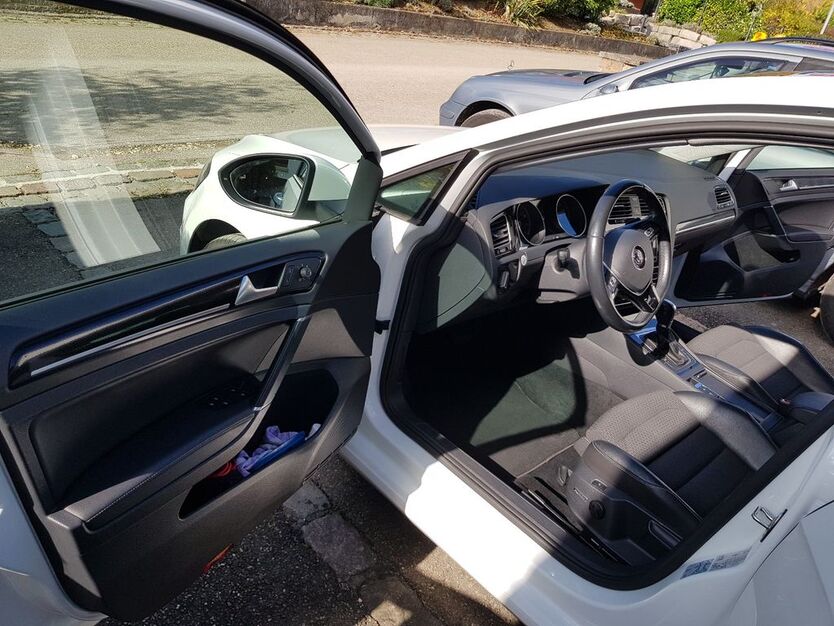 VW Golf 89.742 km 13.900 € Rechberghausen 73098