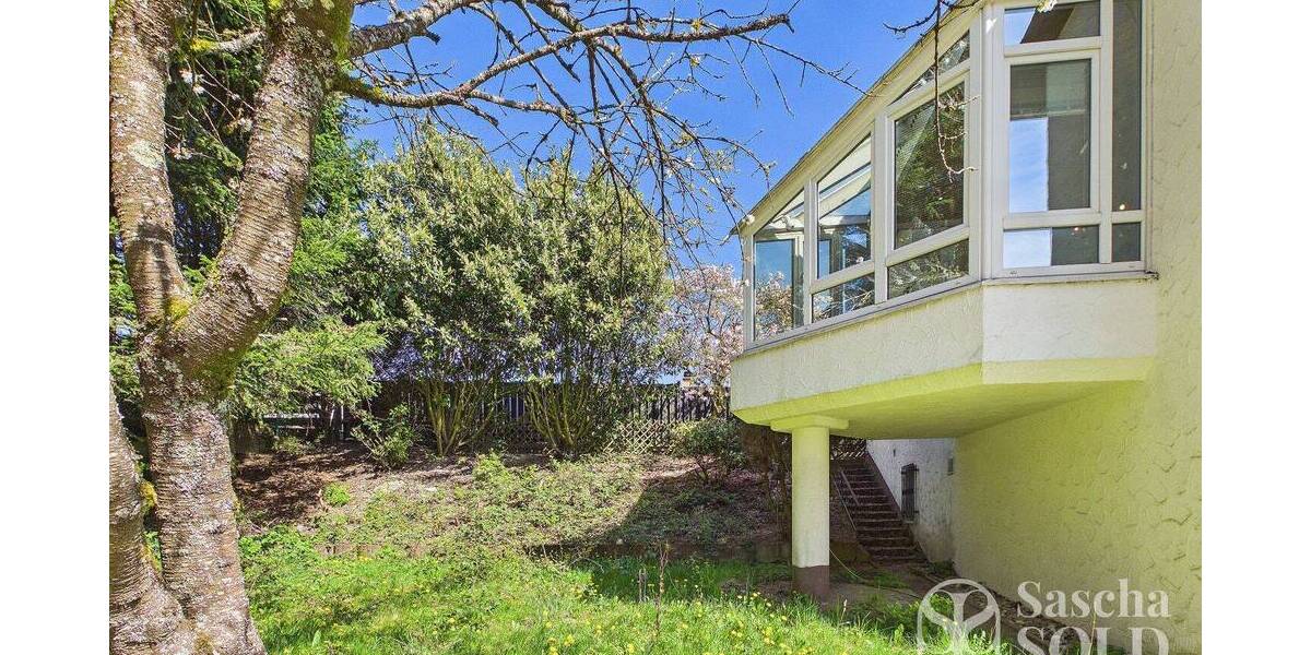 Großzügiges Anwesen in ruhiger Waldrandlage - Pool, Sauna, Wintergarten, Balkon u. Doppelgarage - Einfamilienhaus Spiesen-Elversberg Elversberg | Angebot:26178654