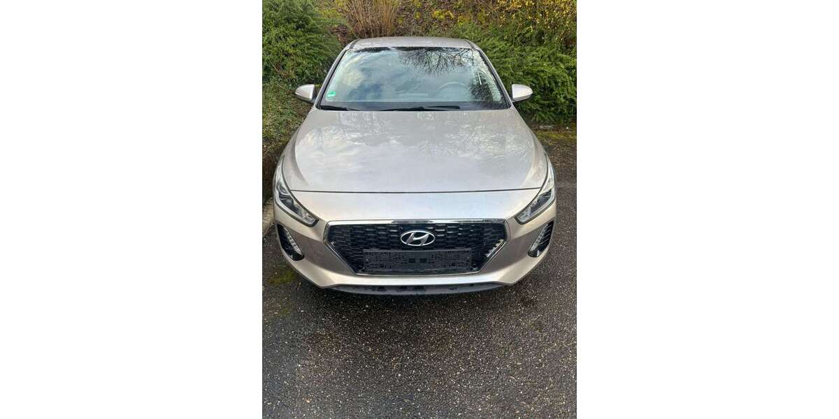 Hyundai i30 40.187 km 14.000 &euro; Elztal 74834