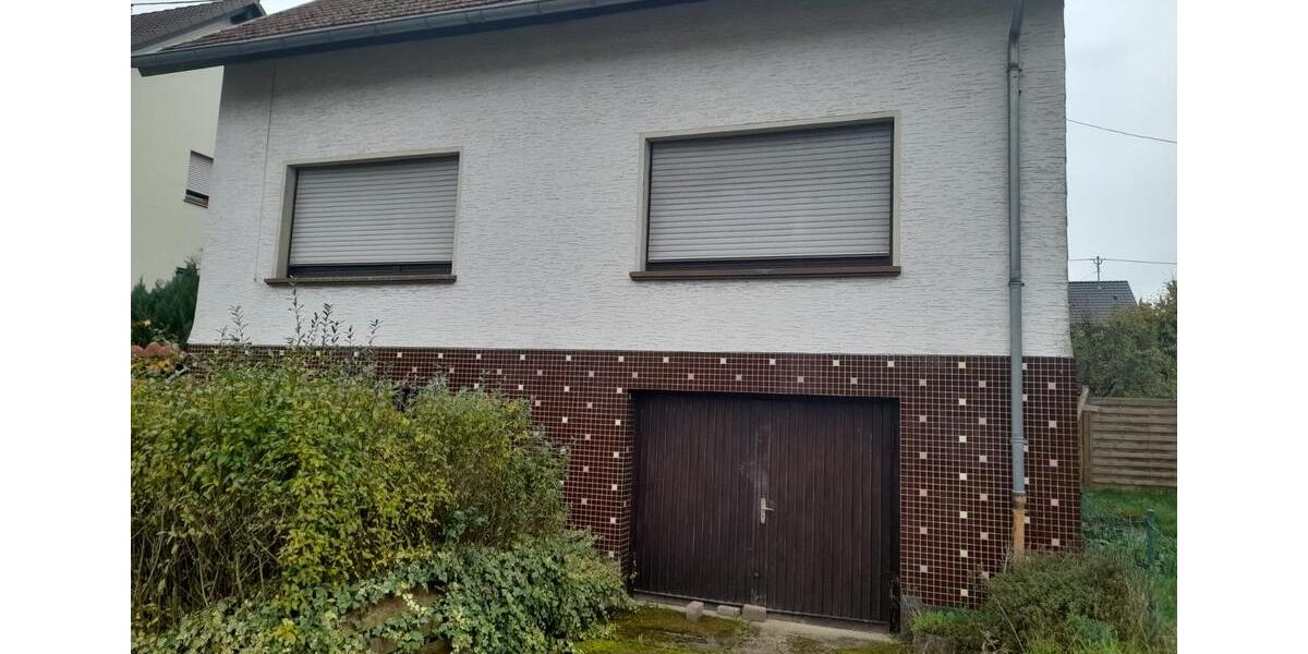 Einfamilienhaus Weiskirchen - 7 Zimmer, 145 m&sup2;, 145.000&euro; | Angebot:23578378