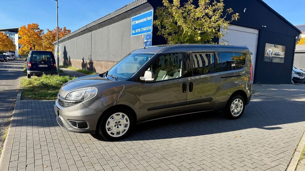 Fiat Doblo 156.900 km 9.900 € Berlin 12681
