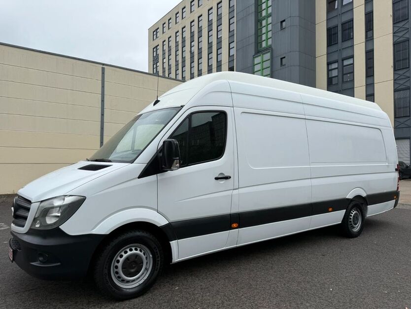 Mercedes-Benz Sprinter 206.342 km 14.490 € Berlin 13055