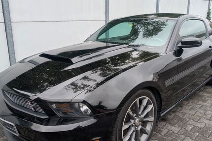 Ford Mustang 99.400 km 21.499 € Detmold 32758