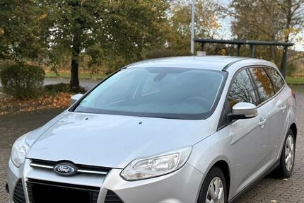 Ford Focus 329.383 km 2.490 &euro; Neustadt 31535