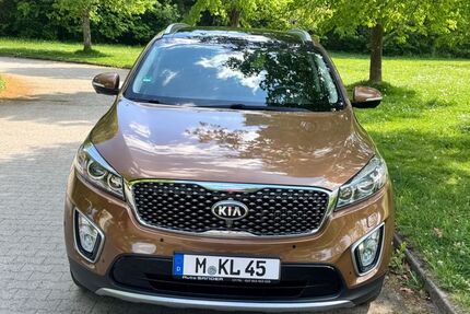 Kia Sorento 175.000 km 14.100 &euro; Haar 85540