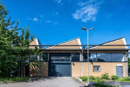 Halle in Bochum 5.000 € 982.32 m²