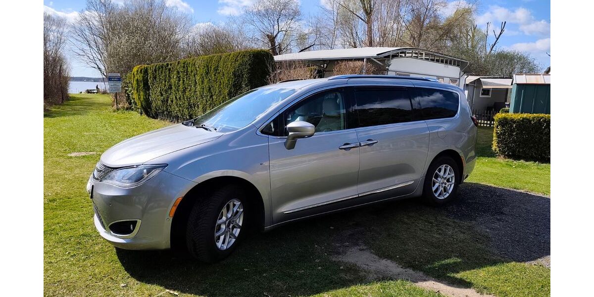 Chrysler Pacifica 146.000 km 21.999 &euro; Königs Wusterhausen 15711