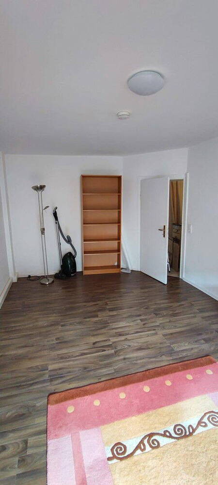 Freie 3-Zimmer-Wohnung mit Balkon in zentraler Lage! Provisionsfrei