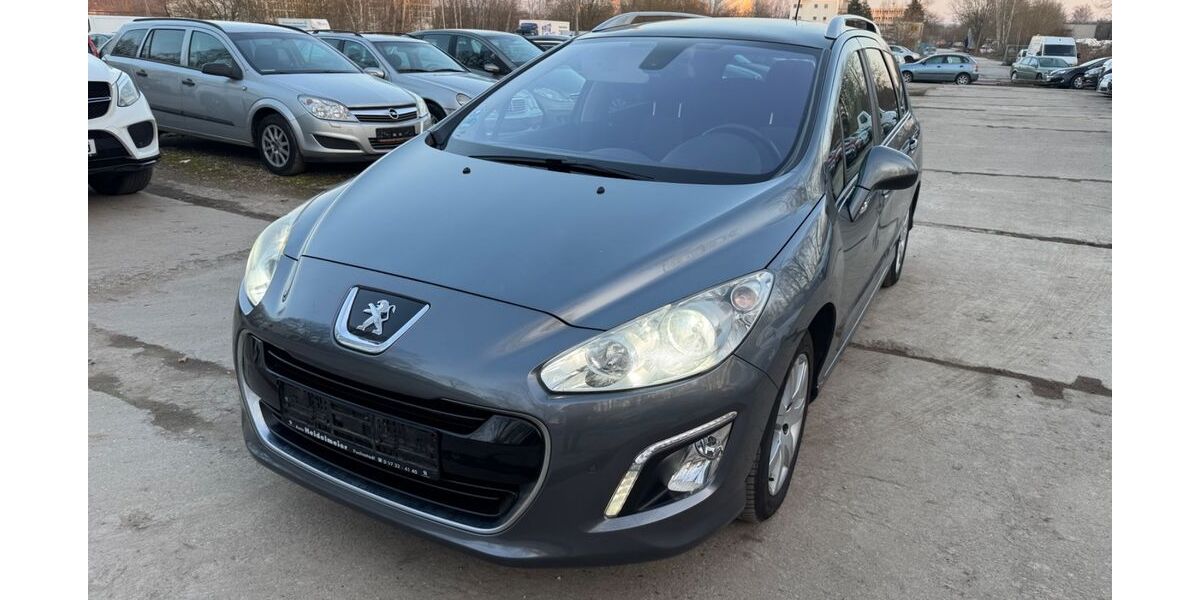Peugeot 308 207.105 km 1.999 € Chemnitz 09114