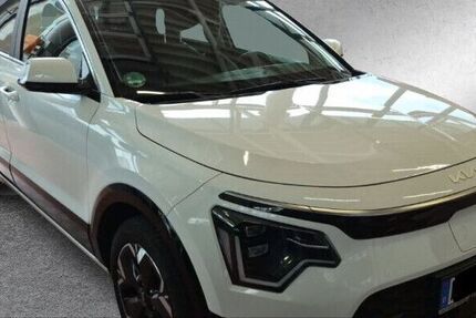 Kia Niro 23.823 km 30.800 &euro; Bietigheim-Bissingen 74321