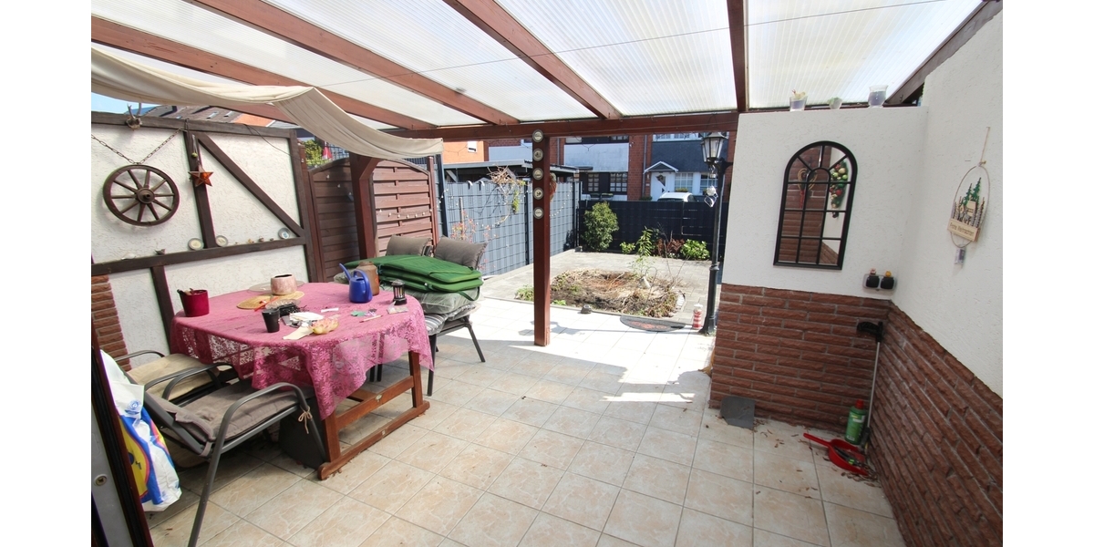 Mit 3D: Reihenhaus mit Terrasse & viel Potenzial – Ihr neues Zuhause wartet! - Reihenmittelhaus Lohmar | Angebot:26295340