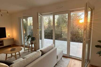 Wohnung Wiesbaden Biebrich - 5 Zimmer, 150 m&sup2;, 2.800&euro; | Angebot:24801585