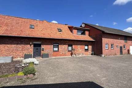 Haus Borstel - 13 Zimmer, 339 m&sup2;, 375.000&euro; | Angebot:26680465