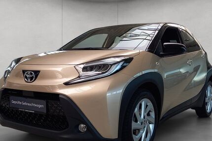 Toyota Aygo (X) 10.900 km 15.850 &euro; Stuttgart 70469