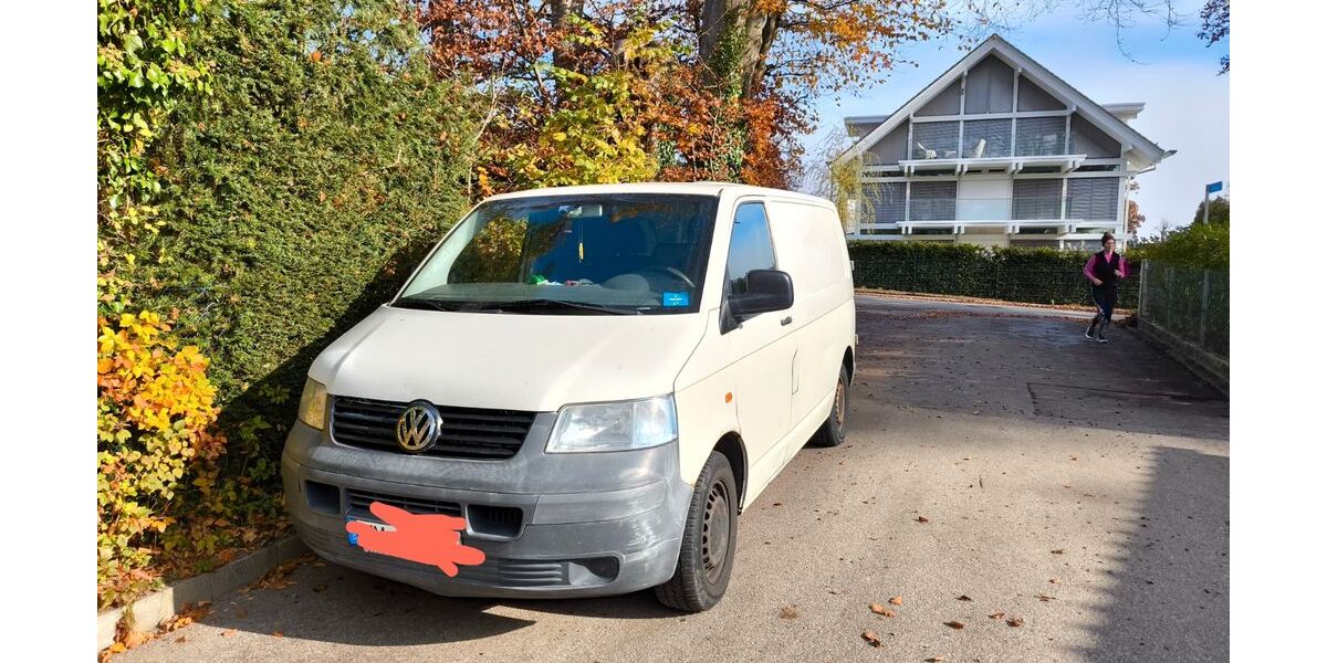 VW T5 Transporter 203.000 km 3.400 &euro; Penzberg 82377