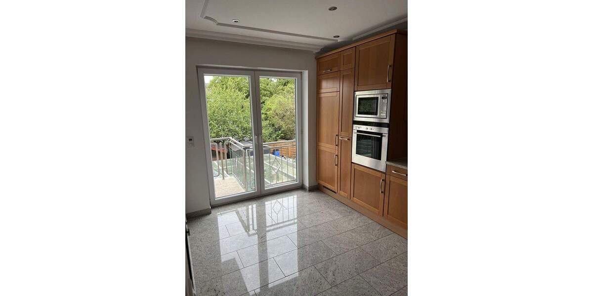 Etagenwohnung Köln Volkhoven/Weiler - 3 Zimmer, 83 m&sup2;, 1.350&euro; | Angebot:24916639