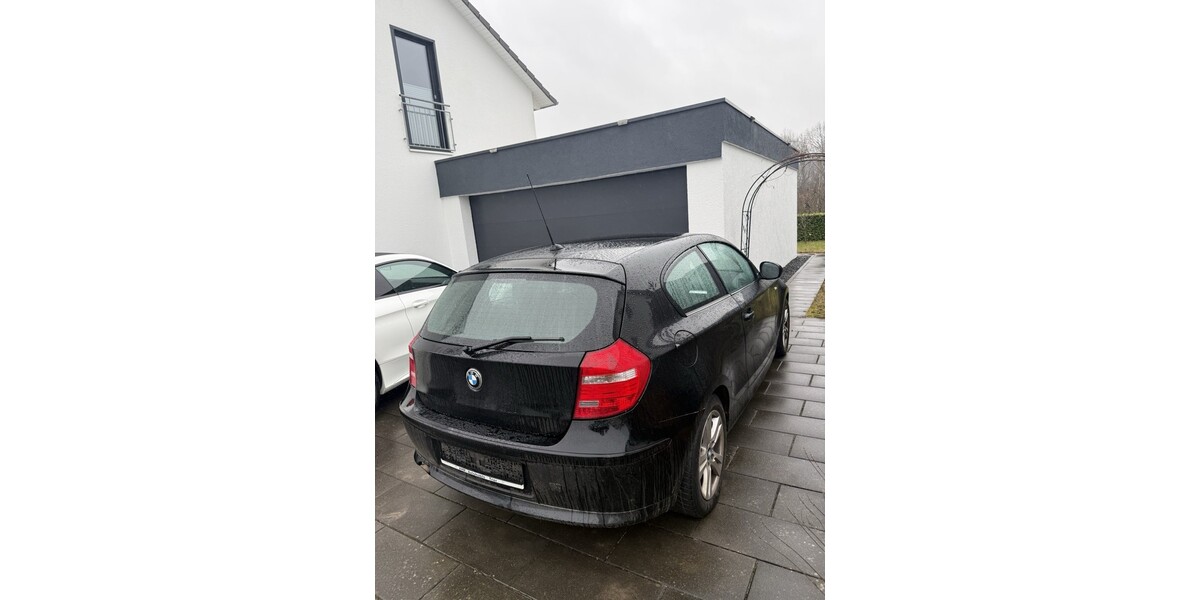 BMW 1er 240.000 km 2.150 &euro; Föhren 54343