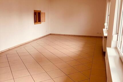 Großzügige 6-Zimmer-Wohnung in Saarburg – Stilvoll Wohnen mit viel Platz!