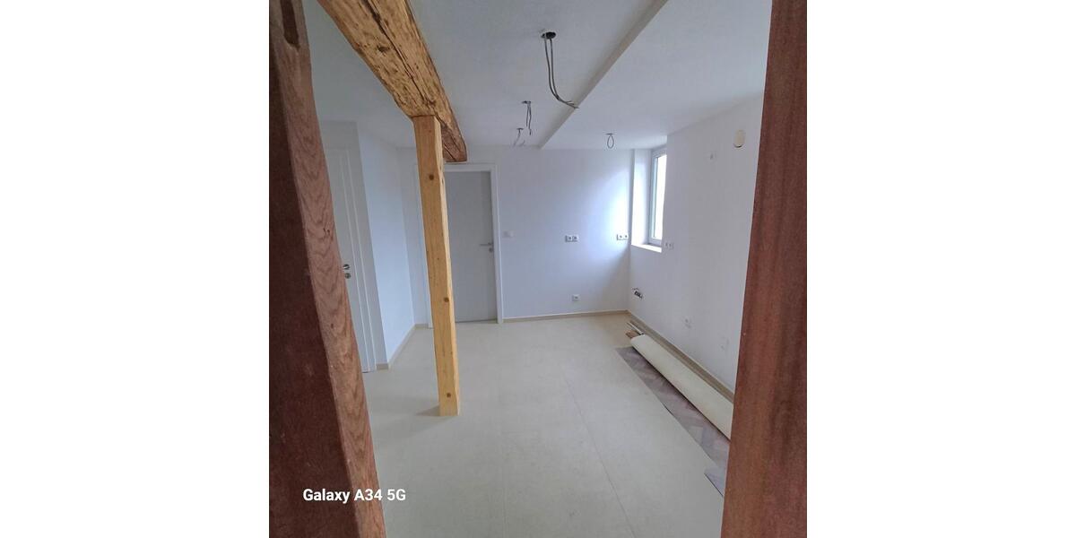 Den Frühling in neuer Wohnung mit Garten genießen 3 zimmer