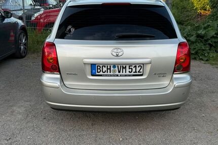 Toyota Avensis 120.000 km 4.300 &euro; Weinheim 69469