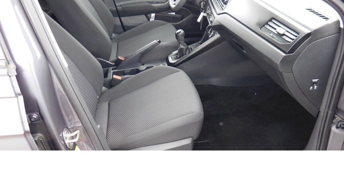 VW Taigo 1.0 TSI BMT Klima Radio Navi Klima 32.500 km 15.990 &euro; Vordorf 38533