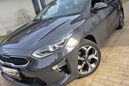 Kia ceed Sportswagon 49.000 km 15.500 &euro; Stahnsdorf 14532