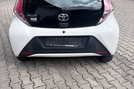 Toyota Aygo (X) 77.600 km 5.700 &euro; Hohenthann 84098