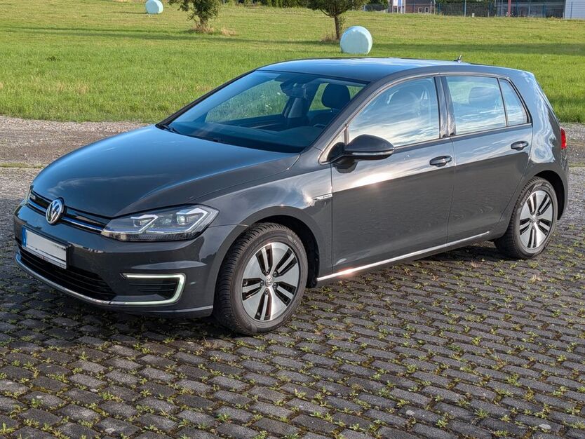 VW Golf 48.800 km 14.950 € Steinheim 32839