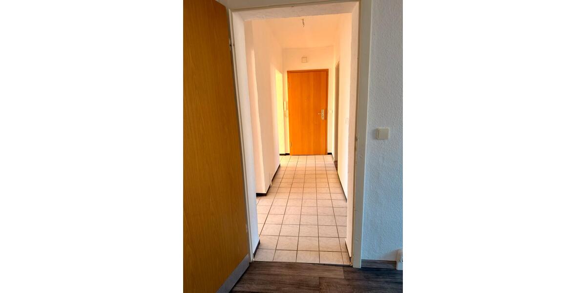 Hochparterre Putlitz - 4 Zimmer, 68 m&sup2;, 480&euro; | Angebot:25367975