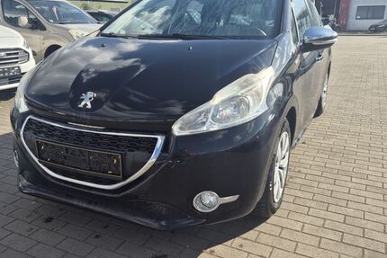 Peugeot 208 106.787 km 2.700 &euro; Trier 54294