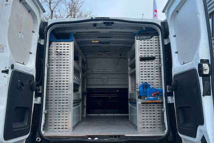 Opel Vivaro 72.230 km 16.499 &euro; München 81825